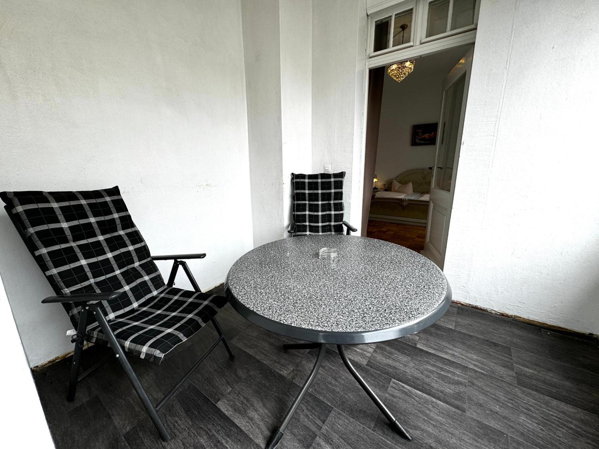 Hotel Zu Den Linden Dresden Bagian luar foto