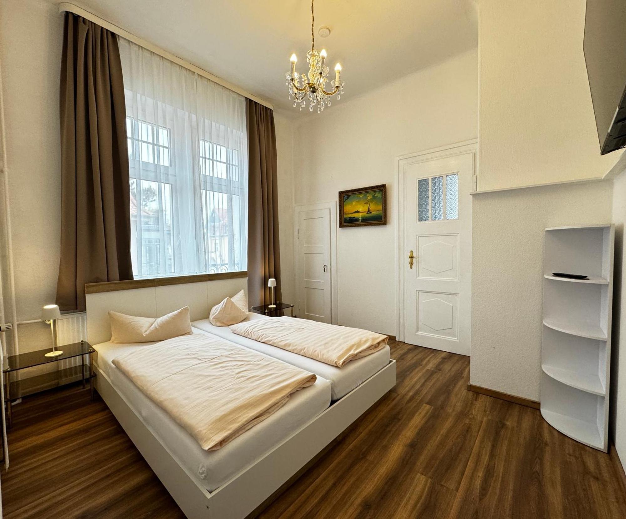 Hotel Zu Den Linden Dresden Bagian luar foto